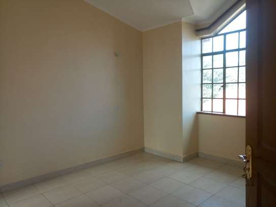 4 Bed Townhouse with Garage in Syokimau image 13