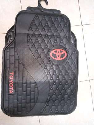 Toyota Floor mats for all five seater car image 4