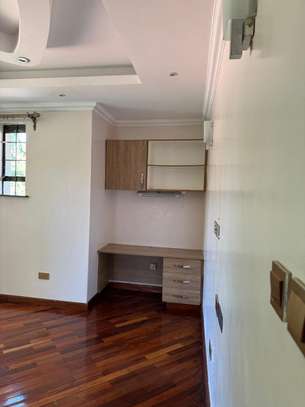 4 Bed House with Garden in Runda image 5