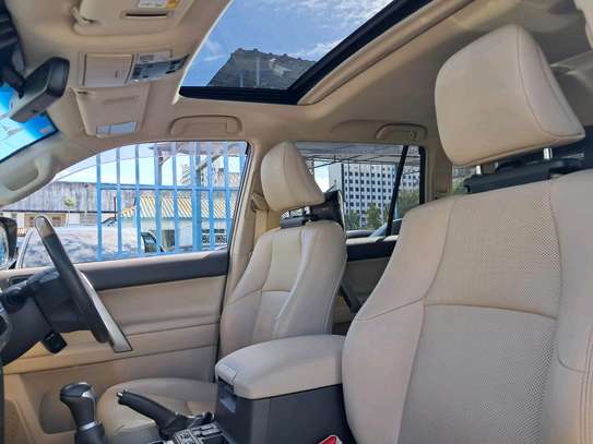Toyota land Cruiser Prado TX-L 2020 image 10