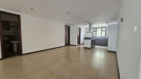 3 Bed Apartment with En Suite at Riverside image 23