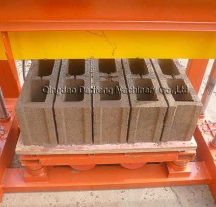 QT4-40 Manual Concrete Cabro Paving Block Making Machine 20 image 2