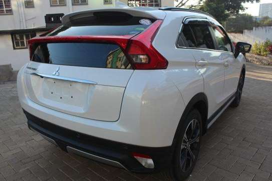 Mitsubishi Eclipse Cross SUV Alloys Sunroof 2018 30,000 Kms image 3