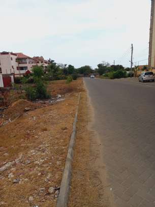 450 m² land for sale in Shanzu image 9