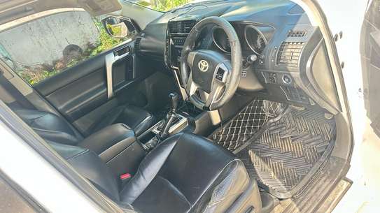 Toyota prado Tx 2012 image 5
