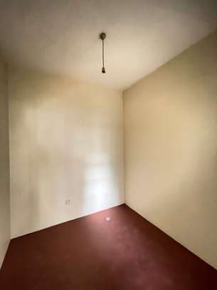 3 Bed Apartment with En Suite in Kileleshwa image 13