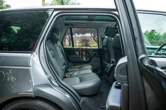 2019 Range Rover Vogue image 6