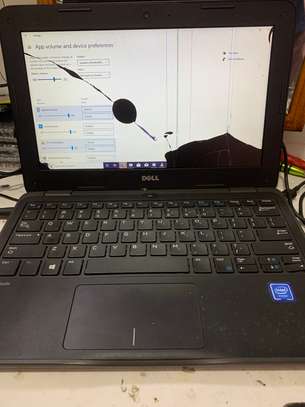 Laptop screen replacement image 2