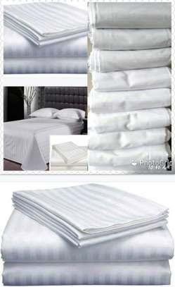 Luxury hotel/spa beddings And towels image 4