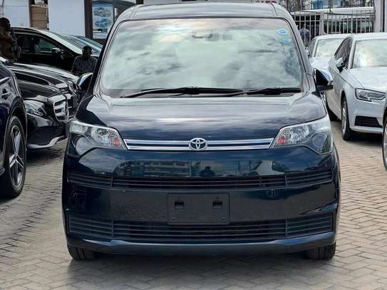 Toyota spade 2018 black image 3