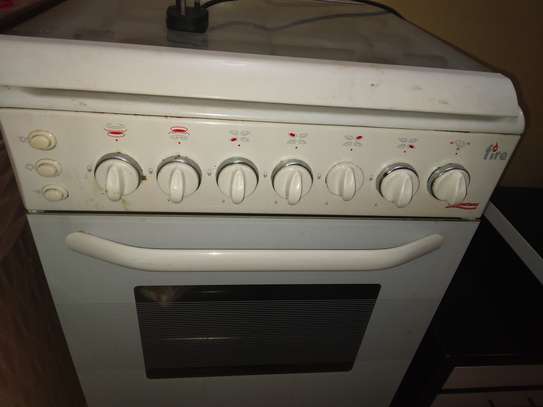 4 burner gas cooker image 3