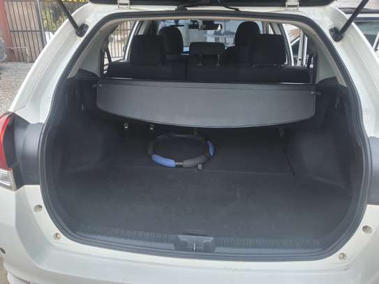 Toyota Filder hybrid image 5
