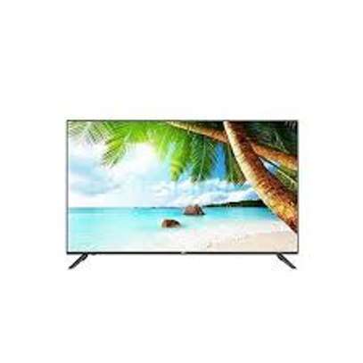 Hisense 32'' Smart frameless tv image 1