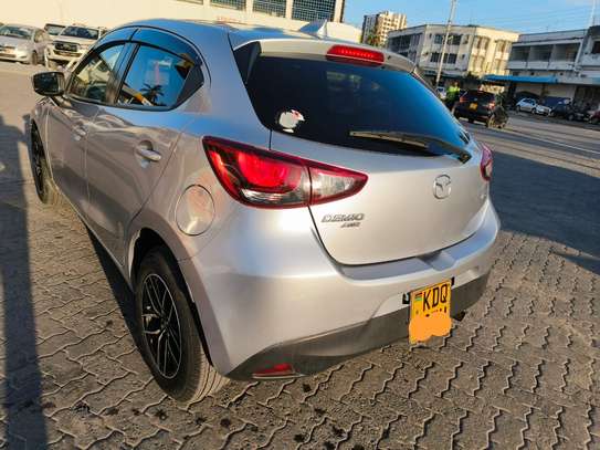 Mazda demio image 5