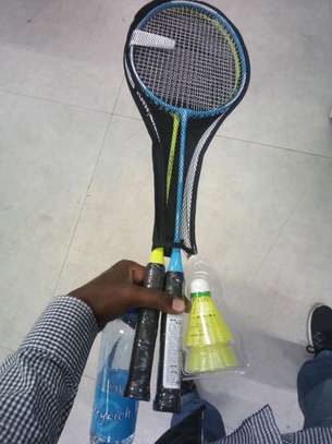 Adult badminton set 2 rackets 2 shuttle corks image 7