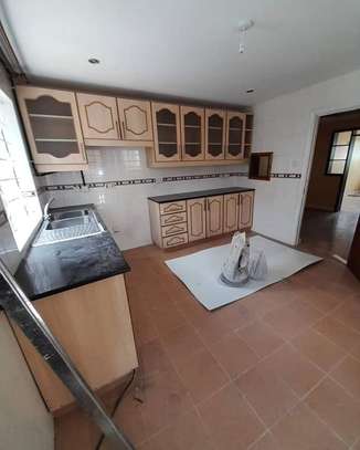 4 bedroom Maissonate to let in ngong road kilimani image 1