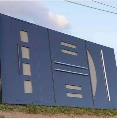 Executive heavy steel modern gates with Top security image 8