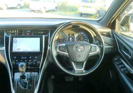 Toyota Harrier Year 2014 Pearl white color image 14