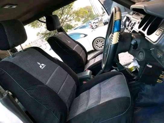 Toyota voxy car seat covers image 7