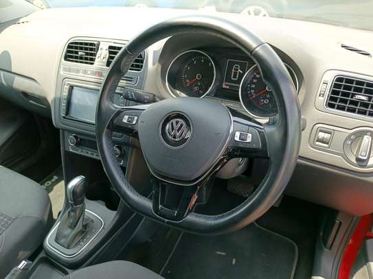 Volkswagen polo on sale image 9