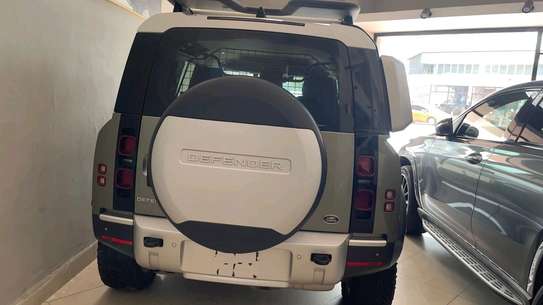 LAND-ROVER DEFENDER D24D 2020MODEL image 5