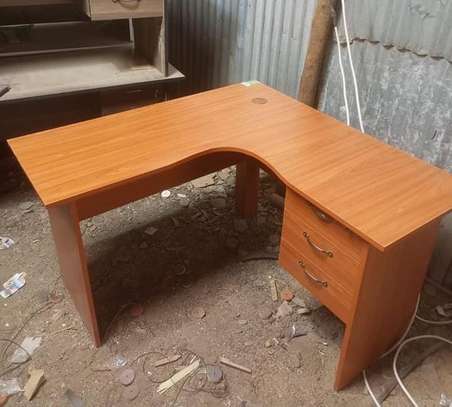 Executive, spacious and strong lshape office desks image 7