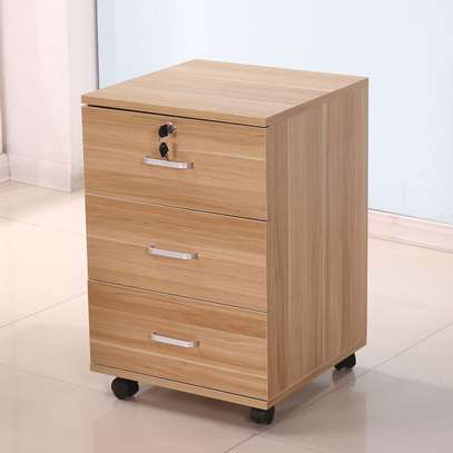 File cabinet: 3-drawers mobile lockable pedestal image 2