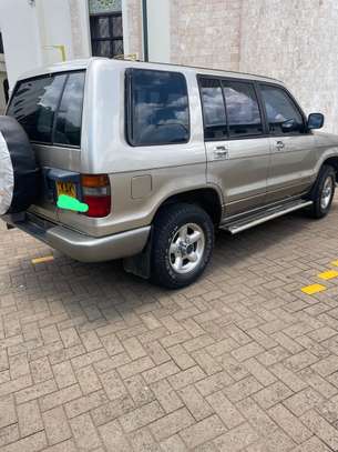 Isuzu Trooper Local Assembled 1997 Gold image 9