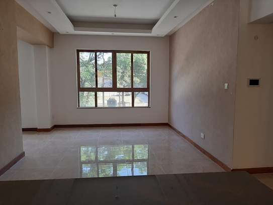3 Bed Apartment with En Suite in Lavington image 17