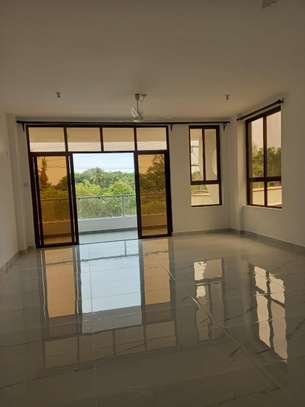 4 bedroom apartment for sale in Nyali Area image 4