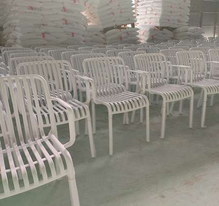 Office Chair : Modern Outdoor Dining Plastic Chair image 7