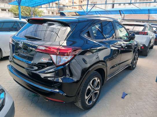 Honda vezel Hybrid RS image 3