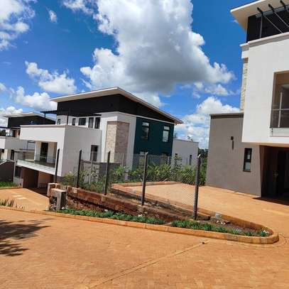 5 Bed House with En Suite at Kitisuru image 1