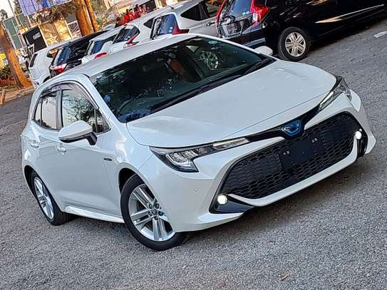 Toyota Corolla sport white color fully loaded 2019 model. image 4