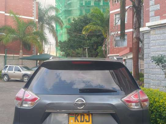 Nissan X-Trail NT-32 image 2