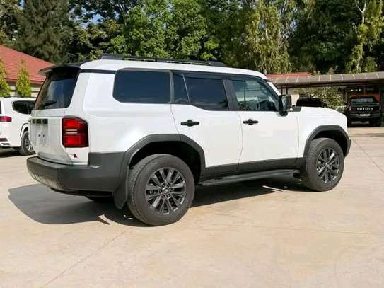 Toyota landcruiser image 3