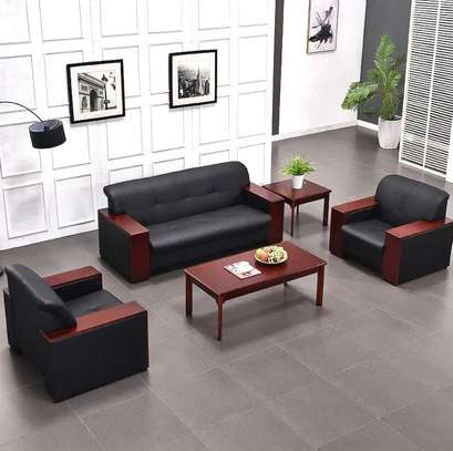 Executive 5 Seater Leather Meeting Sofa image 5