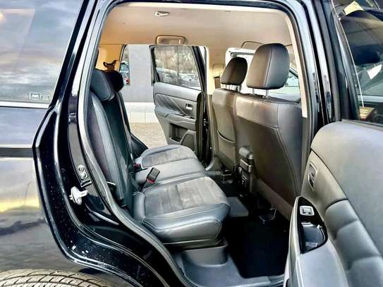 Mitsubishi outlander black color fully loaded 2019 model. image 15