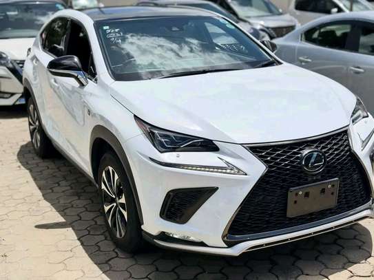 2019 LEXUS NX300 image 4