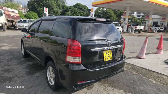 TOYOTA WISH 2019MODEL 7 SEATER image 2