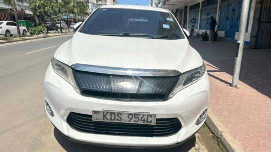 Toyota harrier slightly used image 3