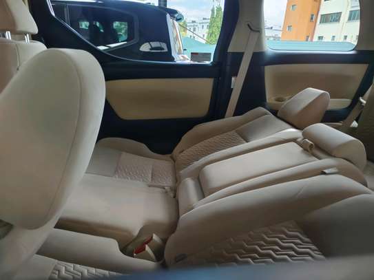 Toyota Alphard 2018 Silver image 4