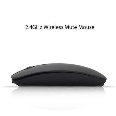 Rechargable mouse image 2