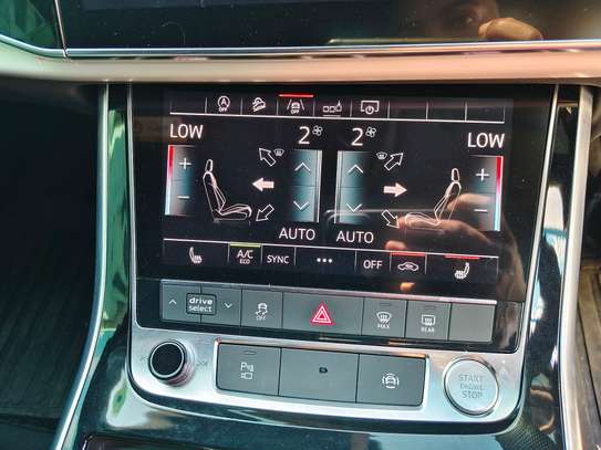 AUDI Q8 55TFSI QUATTRO,2019,( WE ACCEPT HIRE PURCHASE) image 12