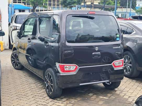 Suzuki Wagon R 2018 2WD image 8