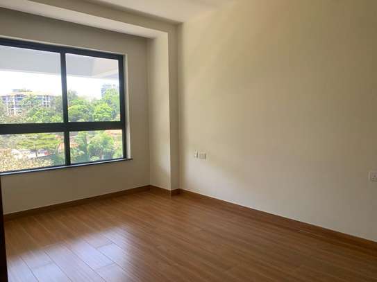 1 Bed Apartment with En Suite at Riverside Drive image 7