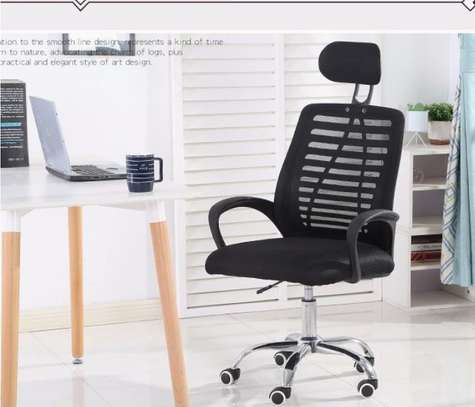 Executive Ergonomic Mesh Office Chair–Adjustable Headrest image 3