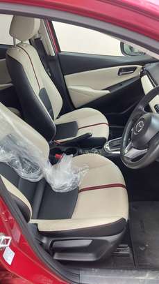 Mazda Demio 2016 with leather seats image 4