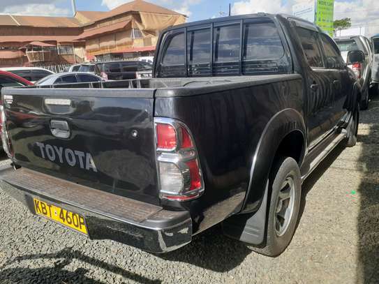 TOYOTA HILUX LOCAL image 3