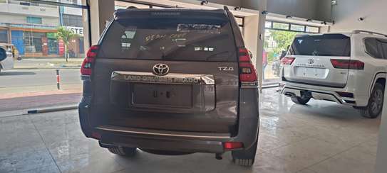 Toyota land Cruiser Prado TZ-G Grey 2018 image 2